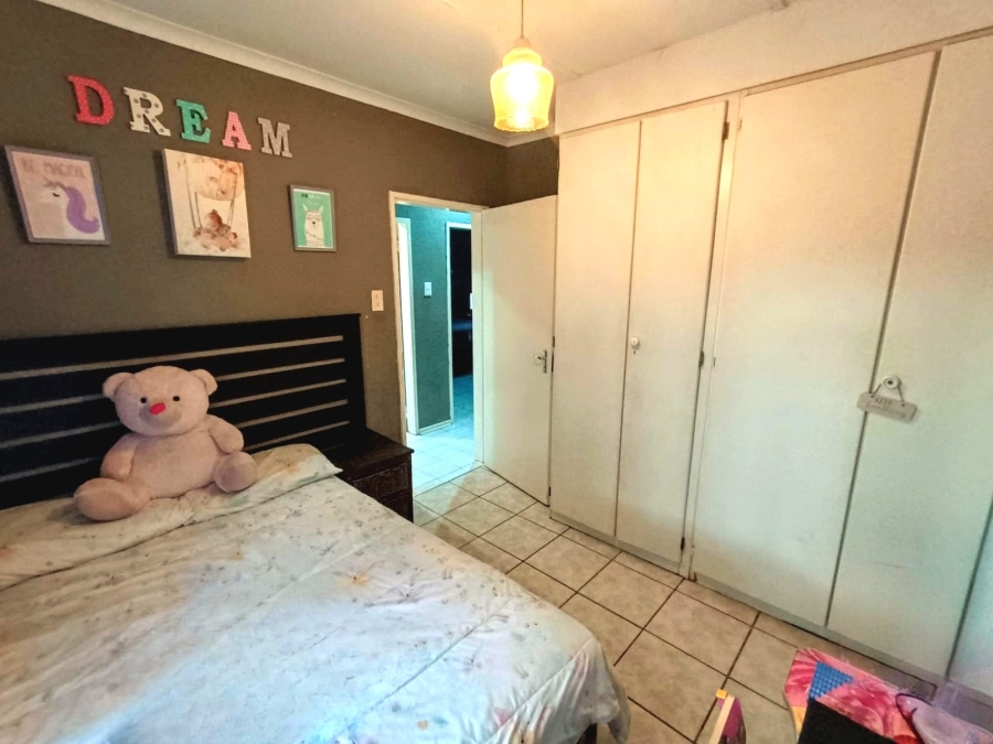 3 Bedroom Property for Sale in Safari Gardens North West